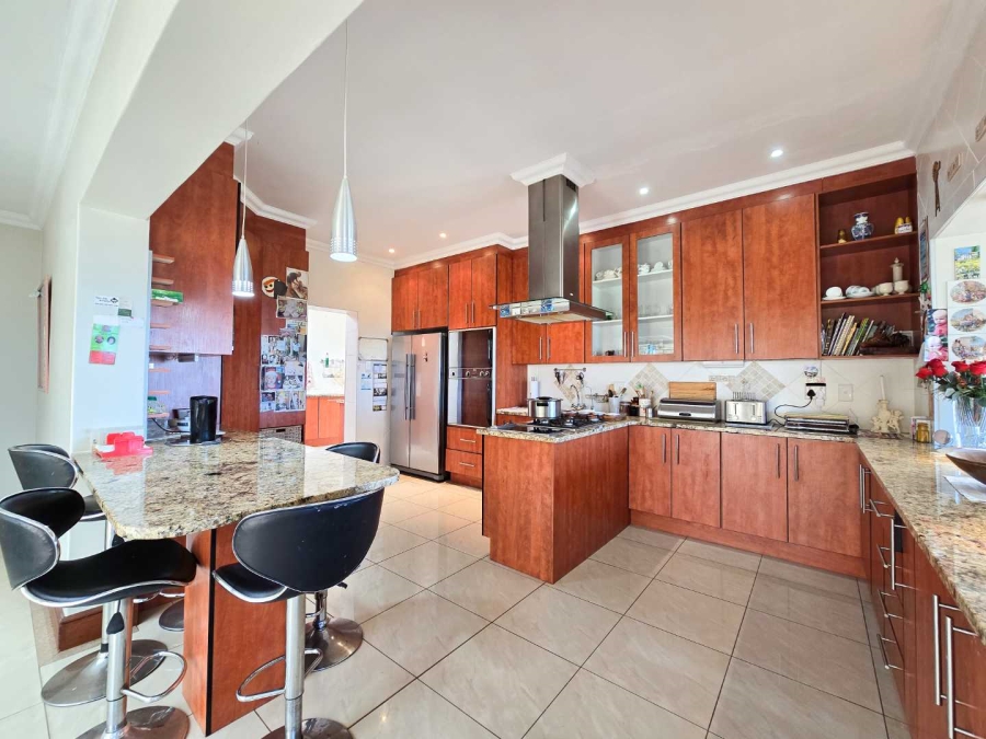 4 Bedroom Property for Sale in Stilbaai Wes Western Cape